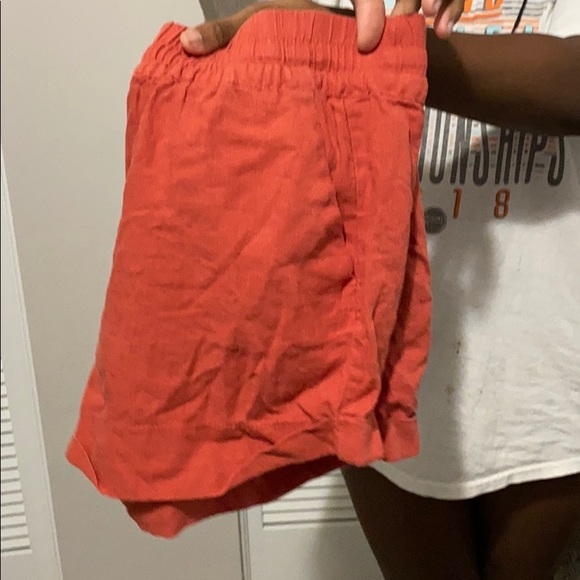 Shorts - Picture 3 of 4